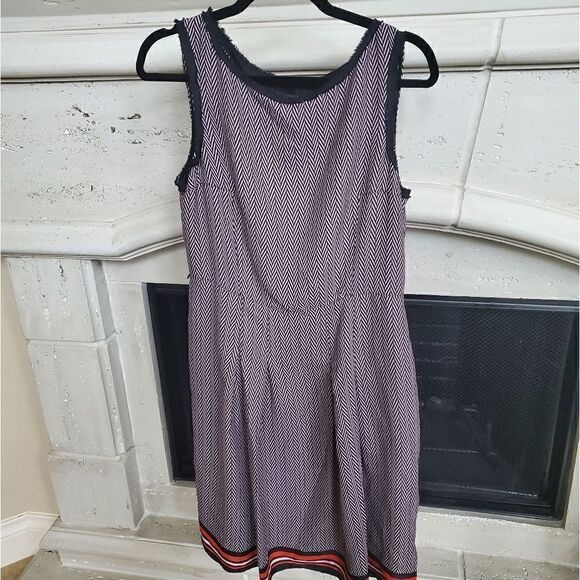 JONES NEW YORK Printed Dress - Size 10 - Picture 1 of 6